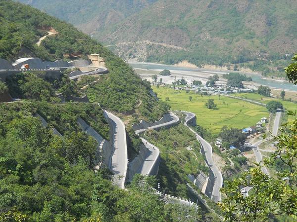 सुनकोसीमा स्कारपियो खस्दा ७ को मृत्यु