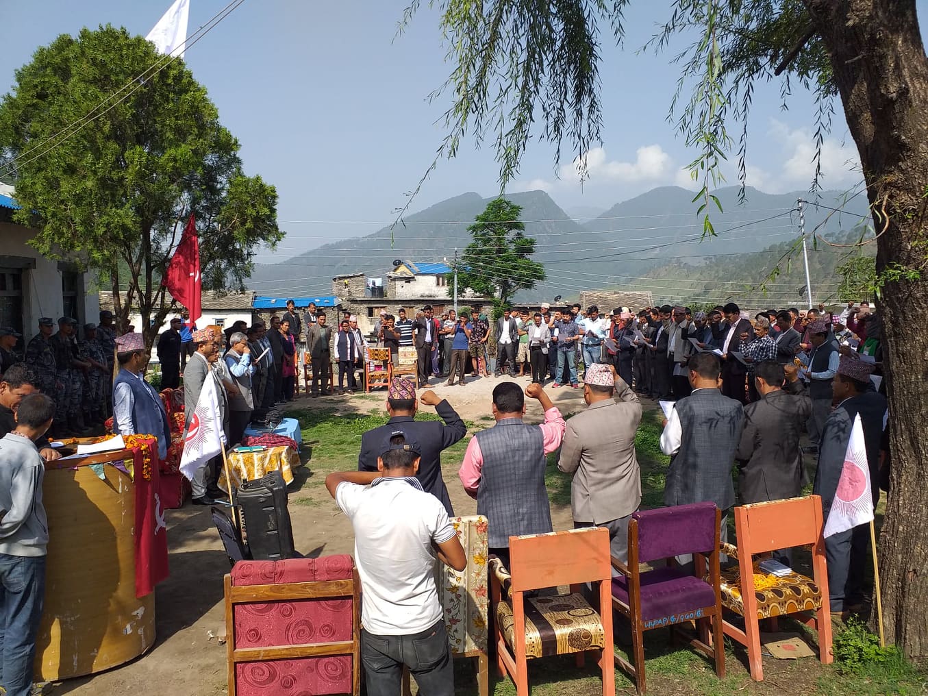 नेकपा बाजुरा जिल्ला कमिटी सदस्यद्धारा शपथ ग्रहण