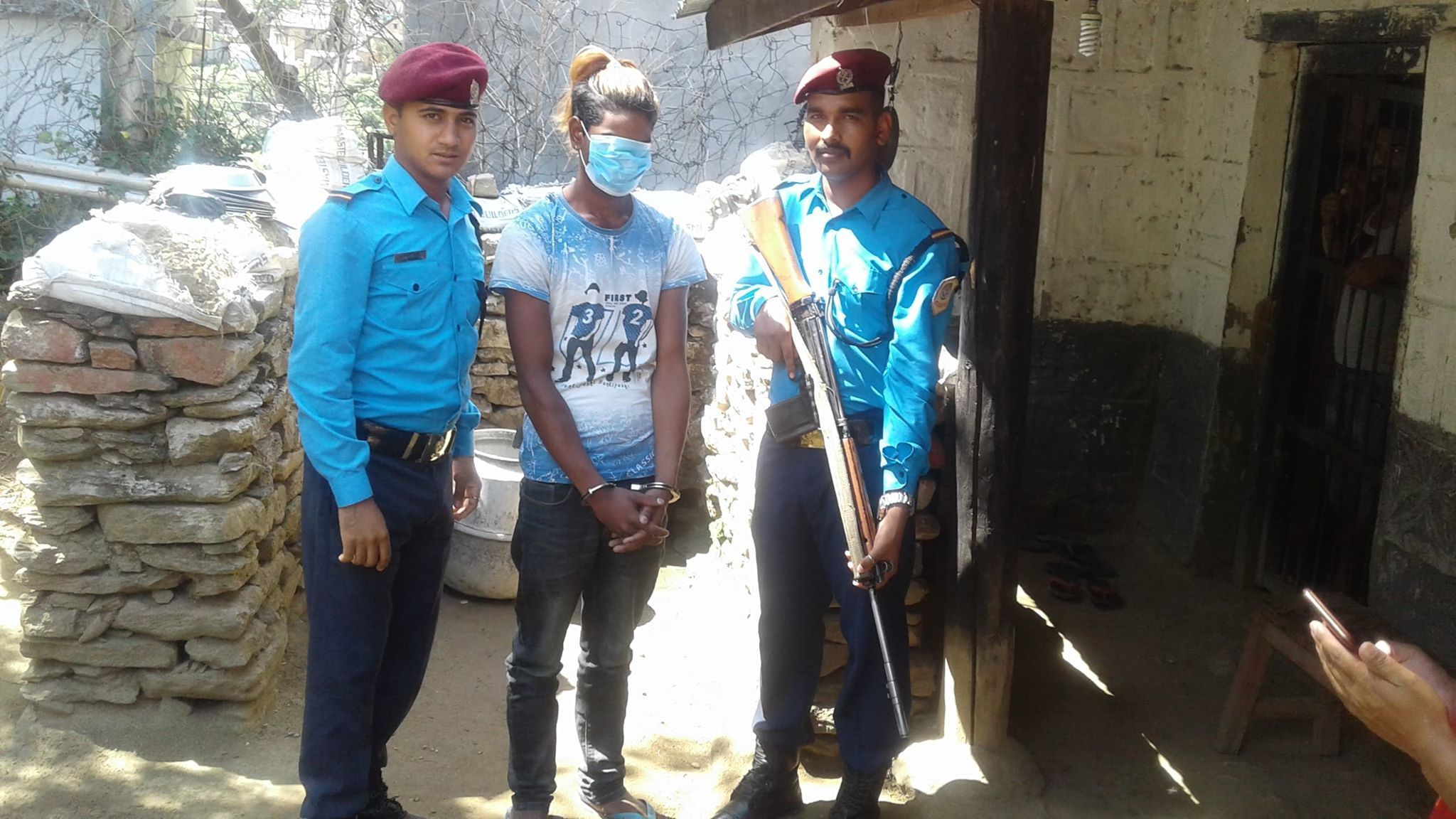 मदिरा सेवन गरेर गाडी हाँक्ने चालक पक्राउ