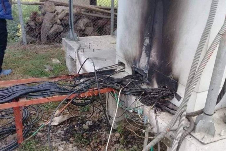 अज्ञात समूहद्वारा धनगढीमा रहेको एनसेल टावरमा आगजनी