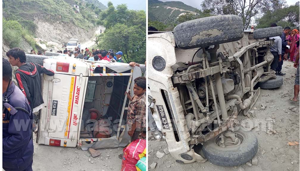 कोल्टीमा जीप दुर्घटना हुँदा ३ घाईते