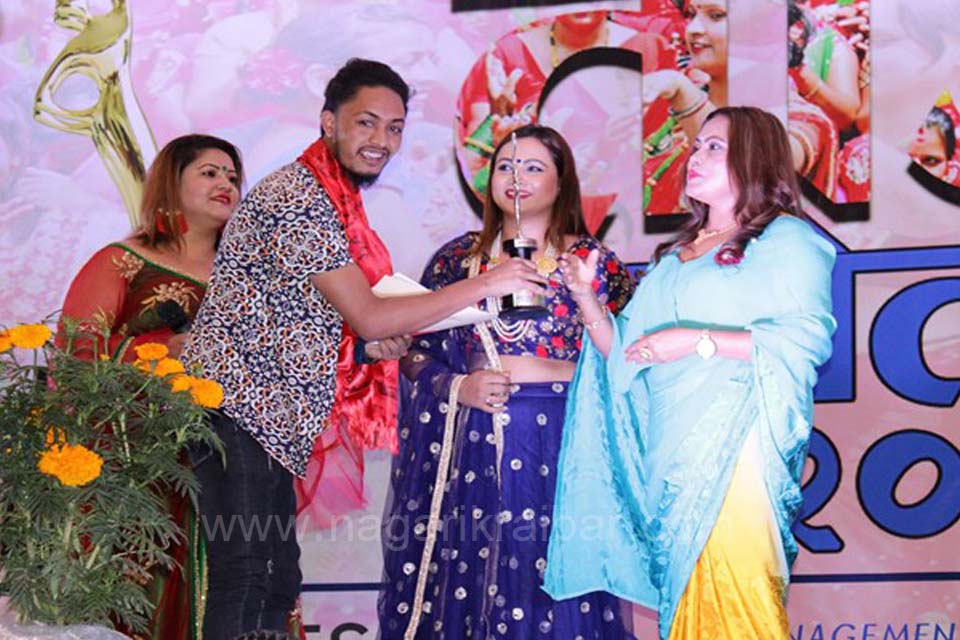 राजेश कुमारलाई सर्वोत्कृष्ट तीज भिडियो सम्पादकको अवार्ड