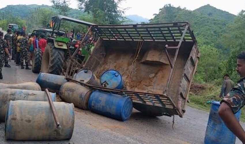 डोटीमा ट्याक्टर दुर्घटना ६ जना घाईते