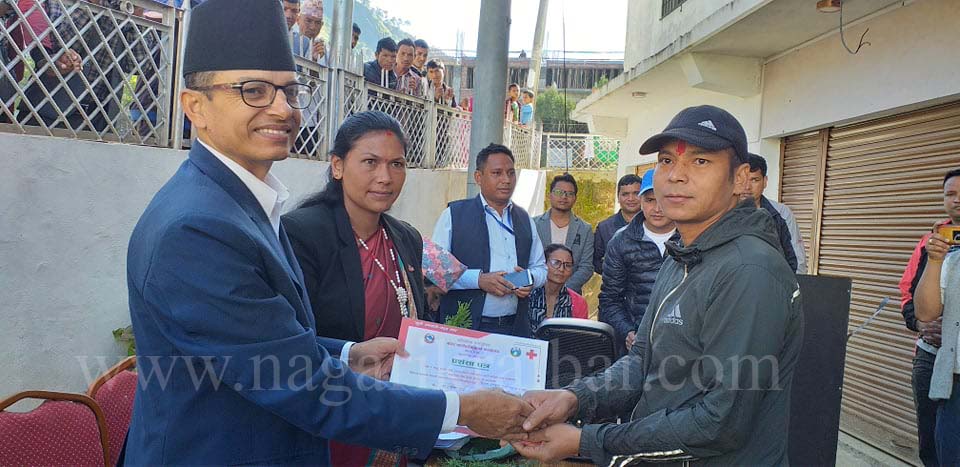 समाज सेवा दिवसमा रगत दिएर ज्यान बचाउनेलाई सम्मान