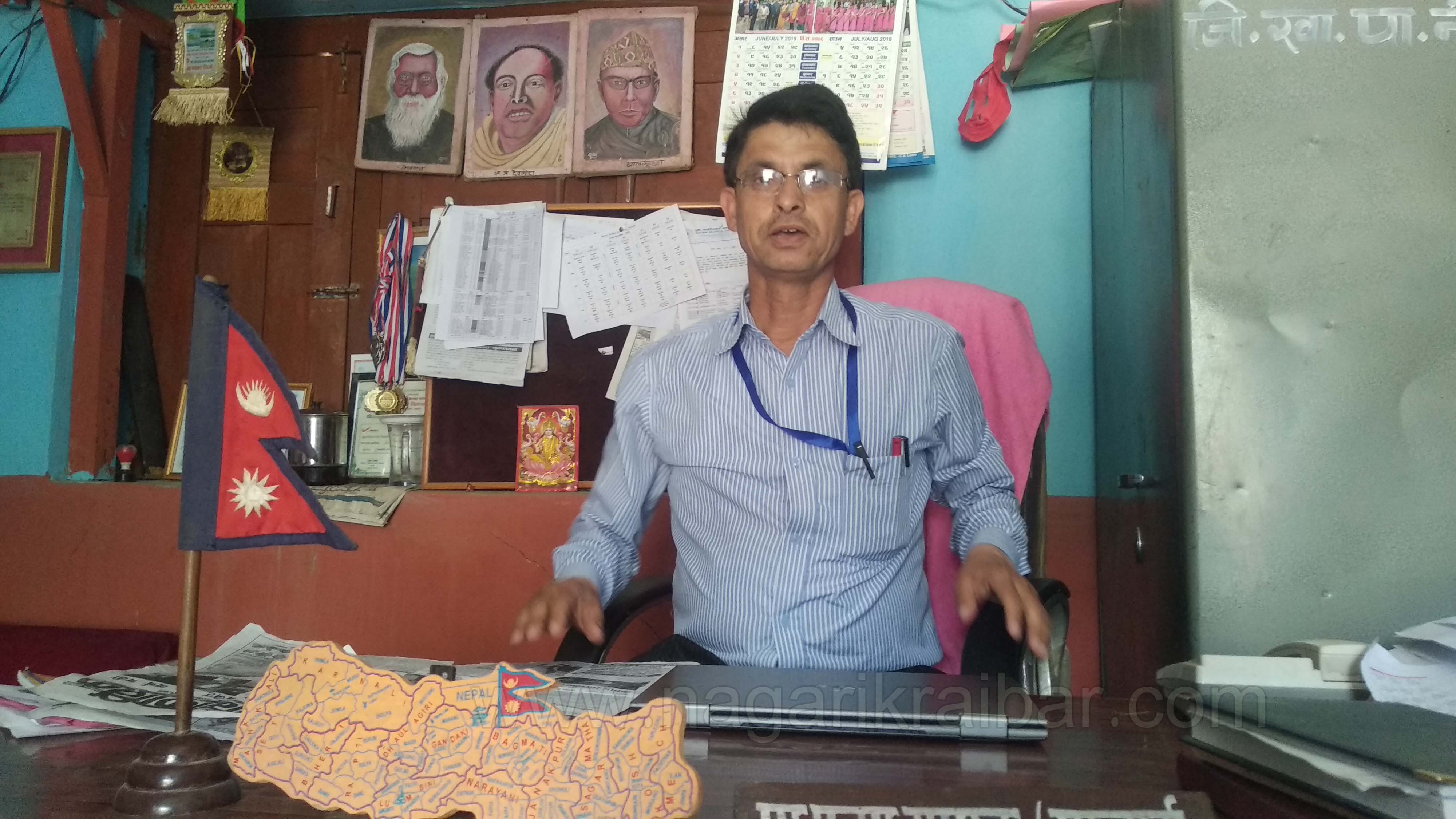 बाजुराकै उत्कृष्ट शिक्षक बने शुभराज पाध्याय