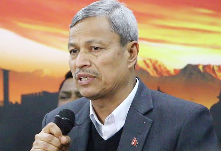 भीम रावलको प्रश्न : स्वागत गर्ने मन्त्री, वार्ताचाहिँ सेना प्रमुखसँग ?