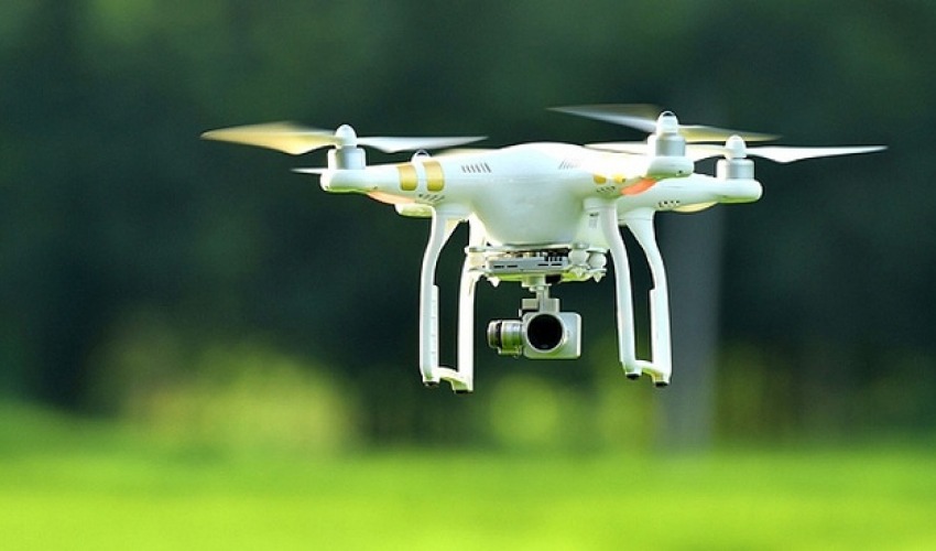 मल र विषादी छर्न ‘ड्रोन’को प्रयोग