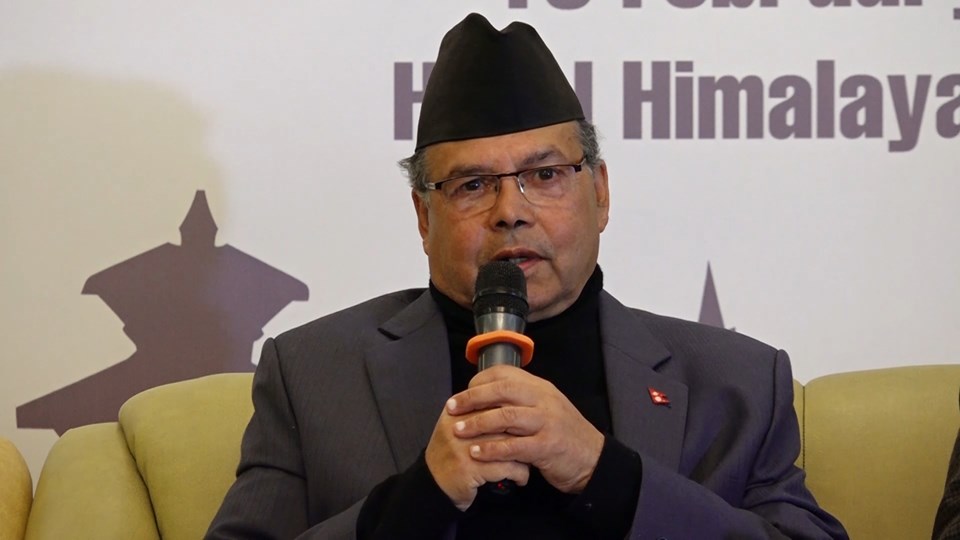 झलनाथले भने– पार्टीको निर्णय नमान्ने भए ओलीले पार्टी छाडेहुन्छ