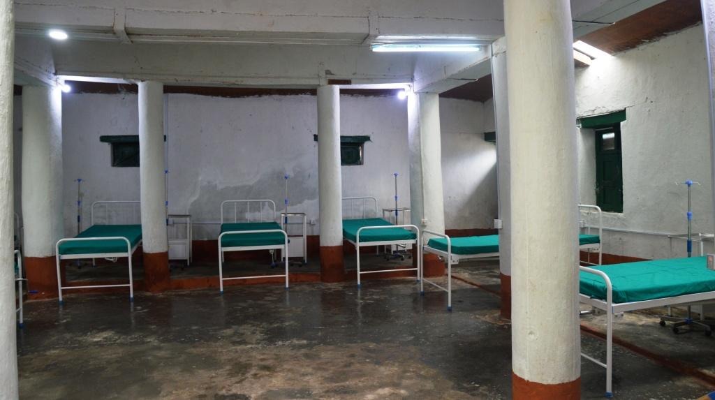 बाजुरामा १० वेड सहितको आईसोलेसन कक्ष तयार