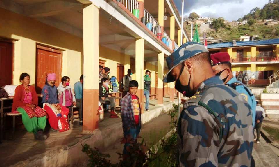 जिल्ला बाहिरबाट आएका ४६ जनालाई मालिका माविमा राखियो