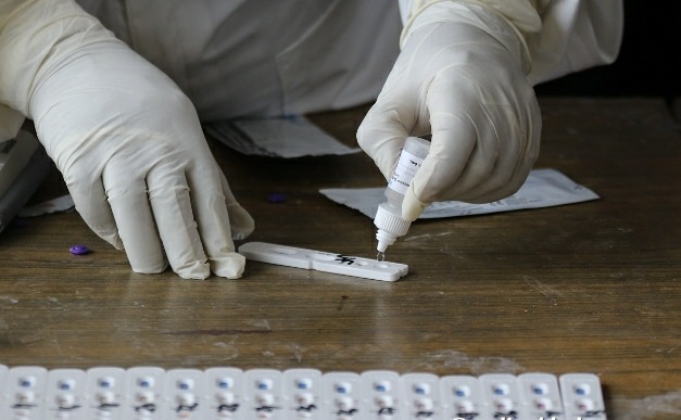 लकडाउनमा भारतबाट फर्केका वडाअध्यक्षमा कोरोना एन्टीबडी पोजेटिभ