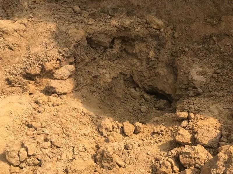 माटोको ढिस्कोमा पुरीएर ३ जना बालक घाइते