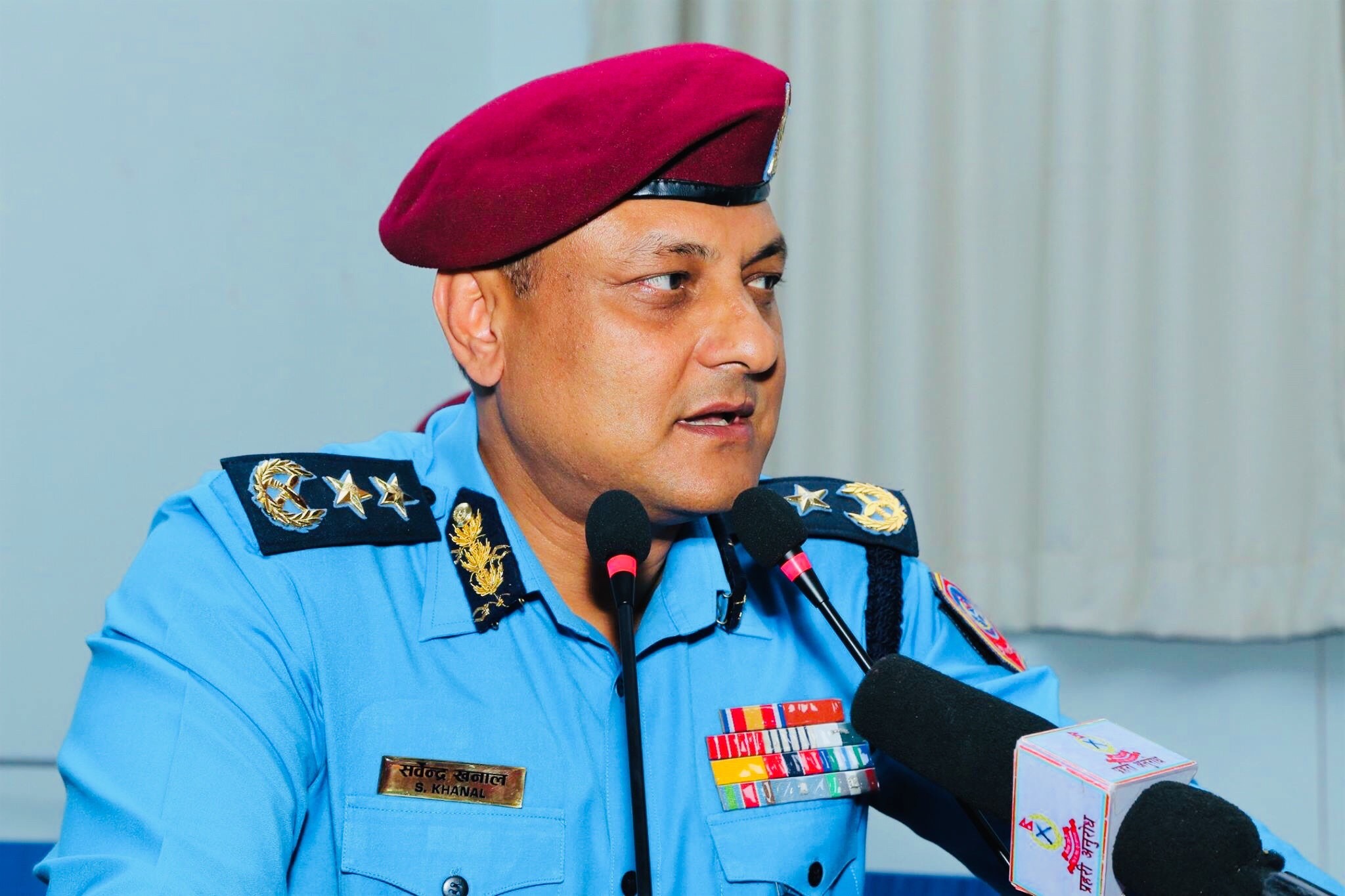 बस्नेत, श्रेष्ठ र खनालविरुद्ध काठमाडौं प्रहरीमा अपहरण तथा शरीर बन्धक उजुरी दर्ता