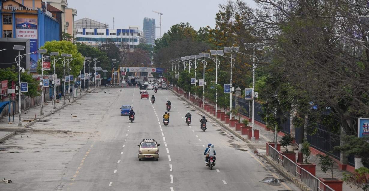 काठमाडौंमै अल्मलियो सरकार ! लकडाउन लम्ब्याउने, टेस्ट नगर्ने