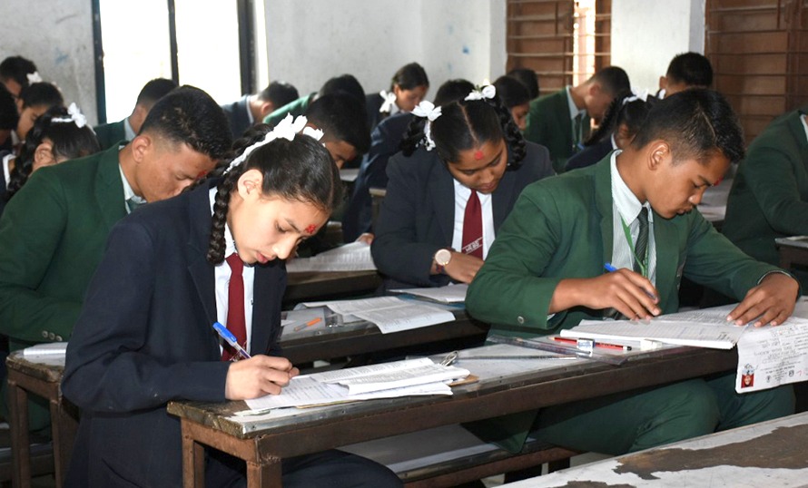 कोरोना समुुदायमा फैलदै गएपछि पठनपाठन स्थगित