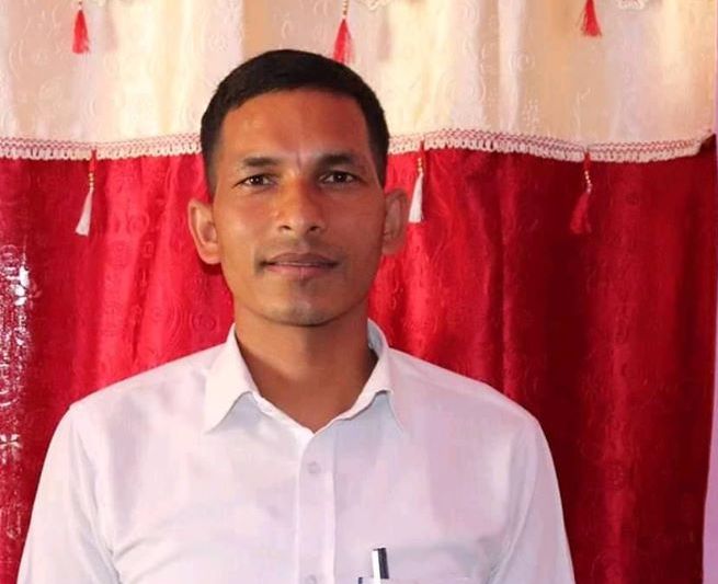 मनकारी टोपेन्द्र जसले जन्मदिनमा ब्लड क्यान्सर पिडितलाई १० हजार सहयोग गरे