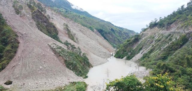 अझै भेटिएनन् बाजुराको बुढीगंगा नदीमा बेपत्ता भएका किशोर