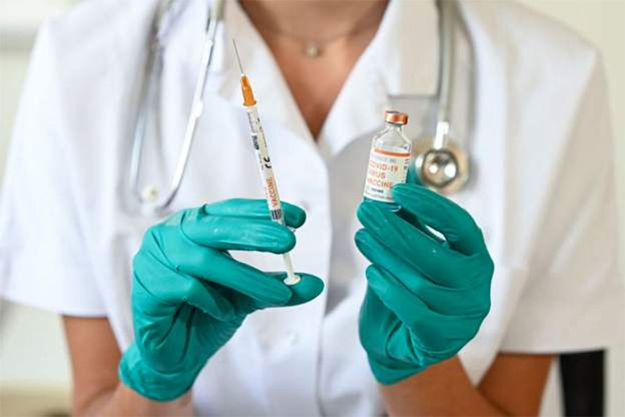 कोरोना भ्याक्सिन बनाउने वैज्ञानिकलाई डब्ल्यूएचओले दियो बधाइ