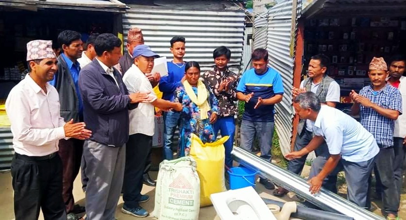 क्वारिन्टाईनमा मृत्यु भएका भुपेन्द्र दमाईकोे परिवारलाई राहत