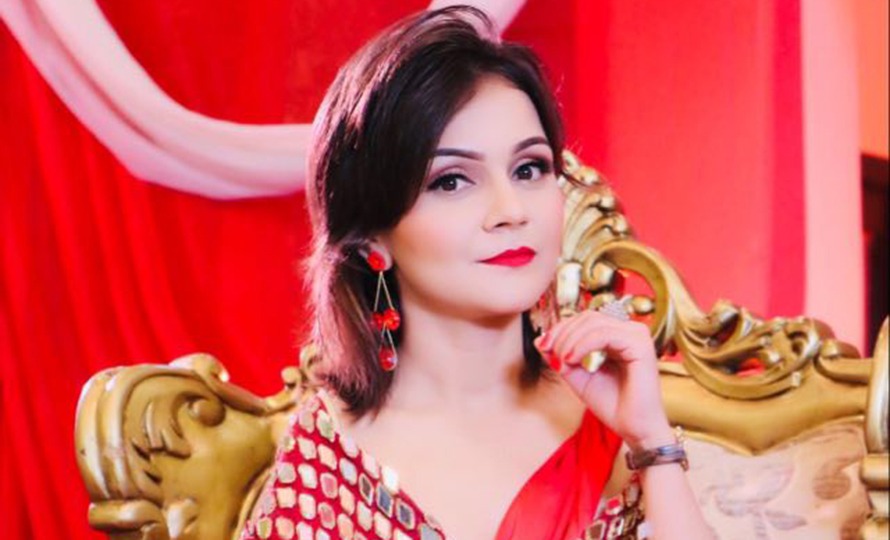 समाचार पढ्ने सोख थियो, संगीतमा डुबियो