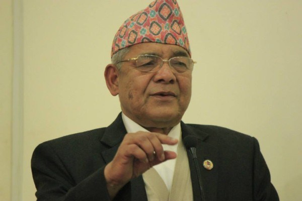 ओली र प्रचण्डलाई ‘मिलाउने’ तागत आफूसँग रहेको गौतमको दाबी