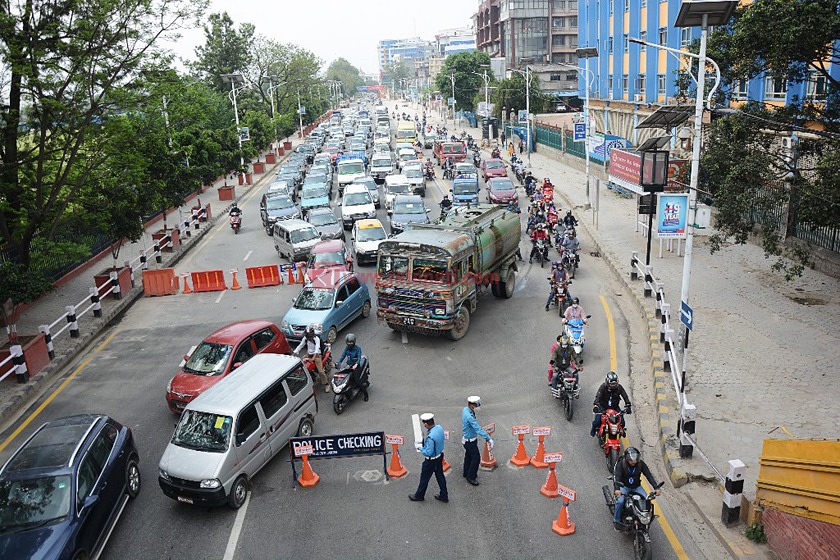 आजदेखि हट्यो लकडाउन, यी क्षेत्रमा प्रभाव कायमै