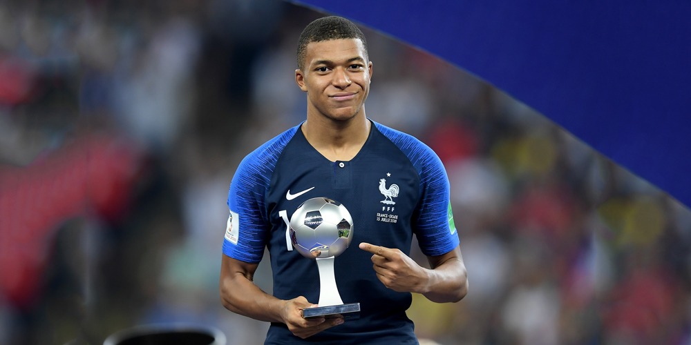 एमबाप्पेको चोटले पीएसजी दबाबमा .