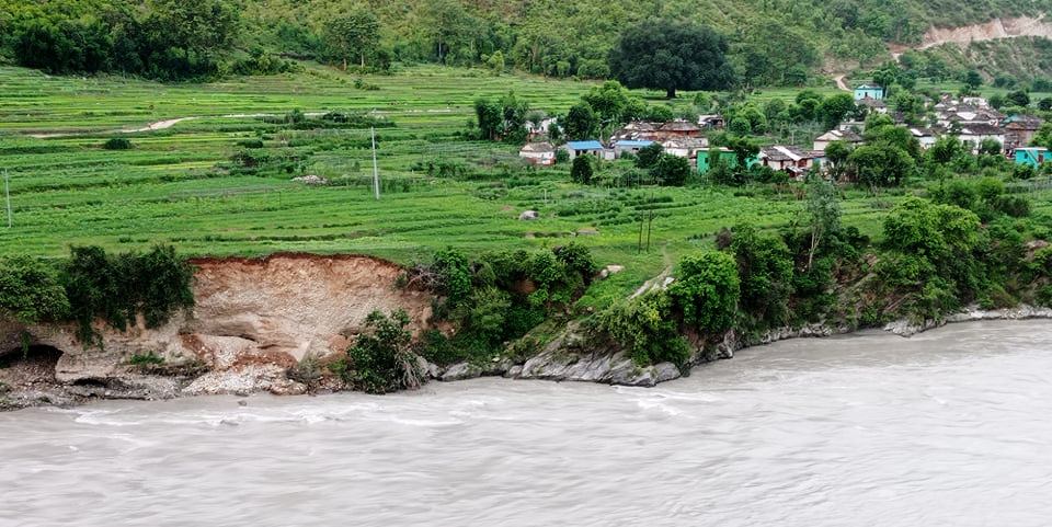 विज्ञ भन्छन्, ‘बसोबास व्यवस्थित गराैँ, बर्सेनि विपद् निम्त्याउने गल्ती नगरौँ’