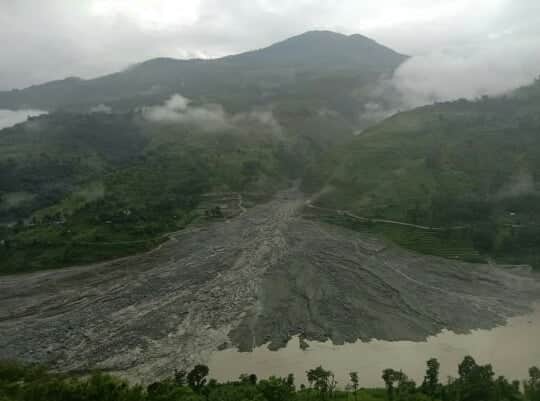 गुईगाड खाेलाले नदि थुनेपछि सेरावगरमा ताल जम्याे