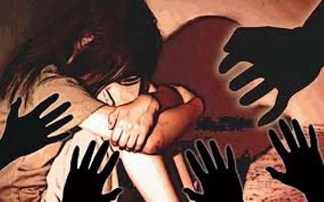 सामूहिक बलात्कार पीडित किशोरीद्वारा आत्महत्या