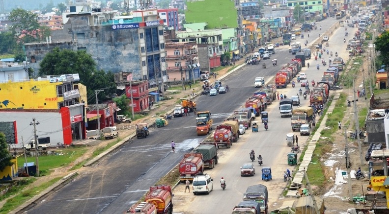 ‘धनगढीमा तत्काल निषेधाज्ञा र लकडाउन हुँदैन्, छलफल भईरहेको छ’