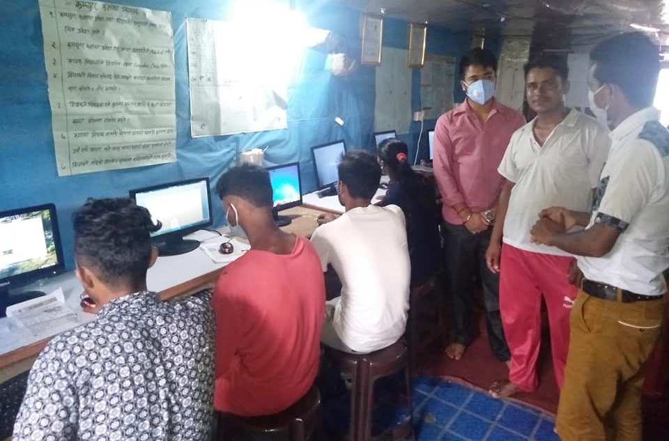 विपन्न परिवारका ७ जनालाई ३ महिने कम्प्युटर तालिम दिईदै