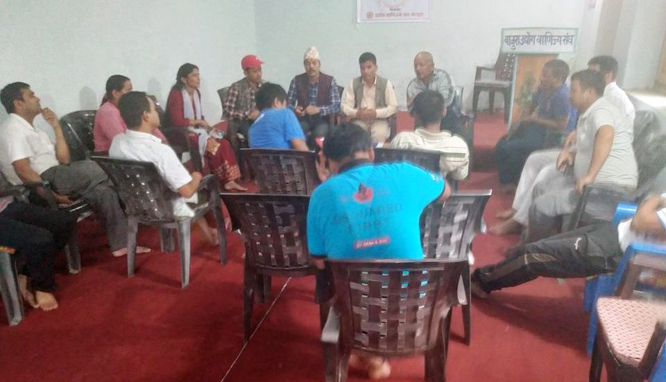 बाटो चाँडो खोल हामीसंग बिक्री गर्ने सामान छैन: व्यापारी