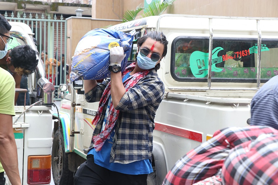 बाग्लुङ्गका बाढी प्रभावितका लागि पलको सहयोग