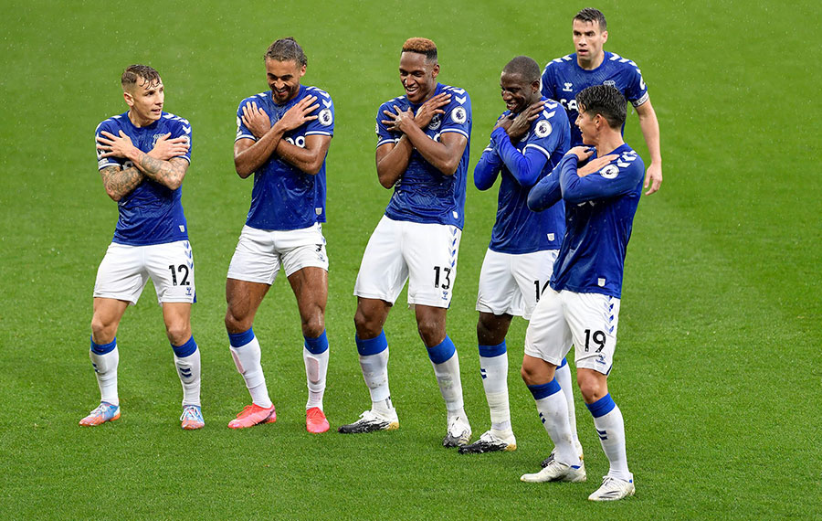 एभरटनको लगातार चौथो जित, सिटी बराबरीमा रोकियो