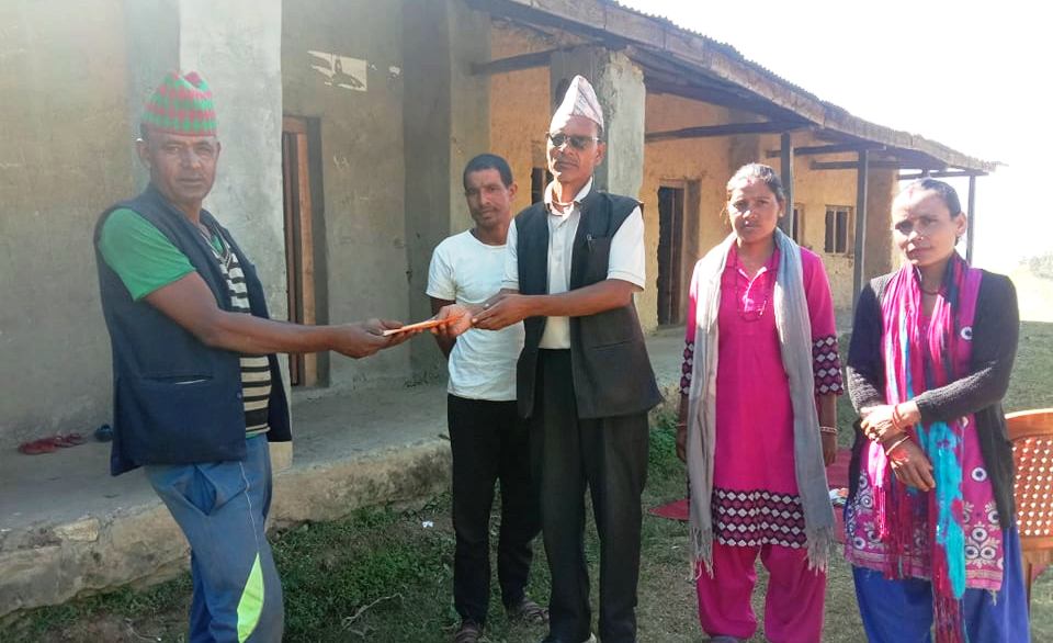 भिरबाट लडेर घाईते भएका चंदाराको उपचारका लागि आर्थिक सहयोग