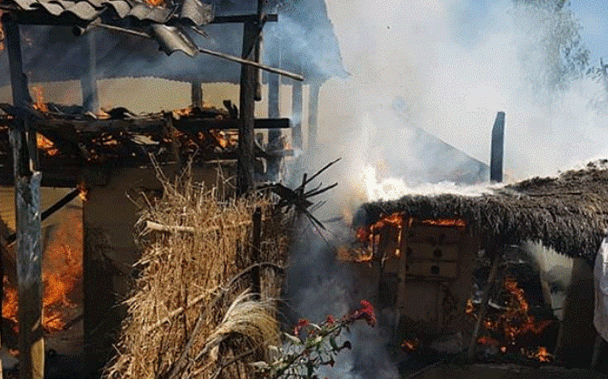 पटाका पड्काउँदा आगलागी, ६ घर जल्यो