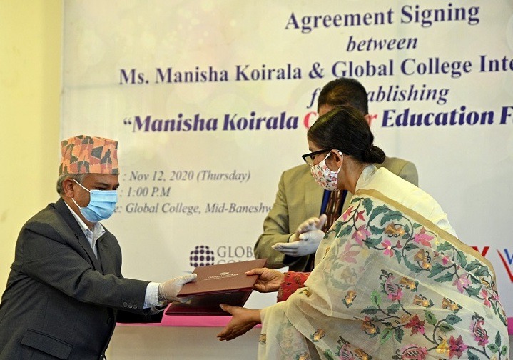 मनिषा कोइरालाले सुरु गरिन् क्यान्सर एजुकेशन फण्ड