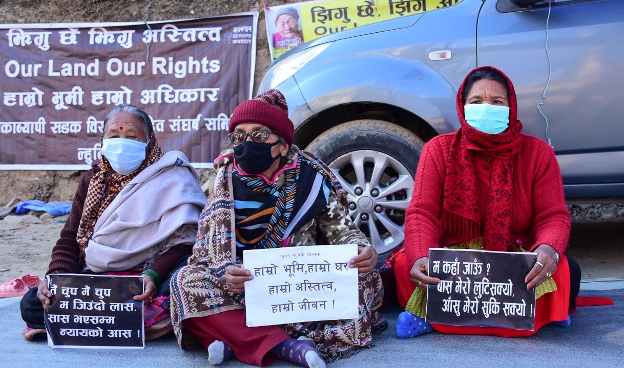 ‘सरकारले भत्काएको घर सम्झेर निन्द्रा लाग्दैन’