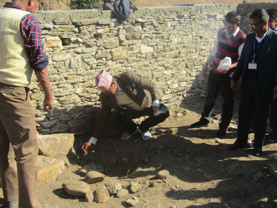 सुदूरपश्चिममा अस्पताल शिलान्यासकै क्रममा ठाउँ-ठाउँमा विवाद