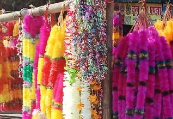 कृत्रिम फूलको माग बढ्दै