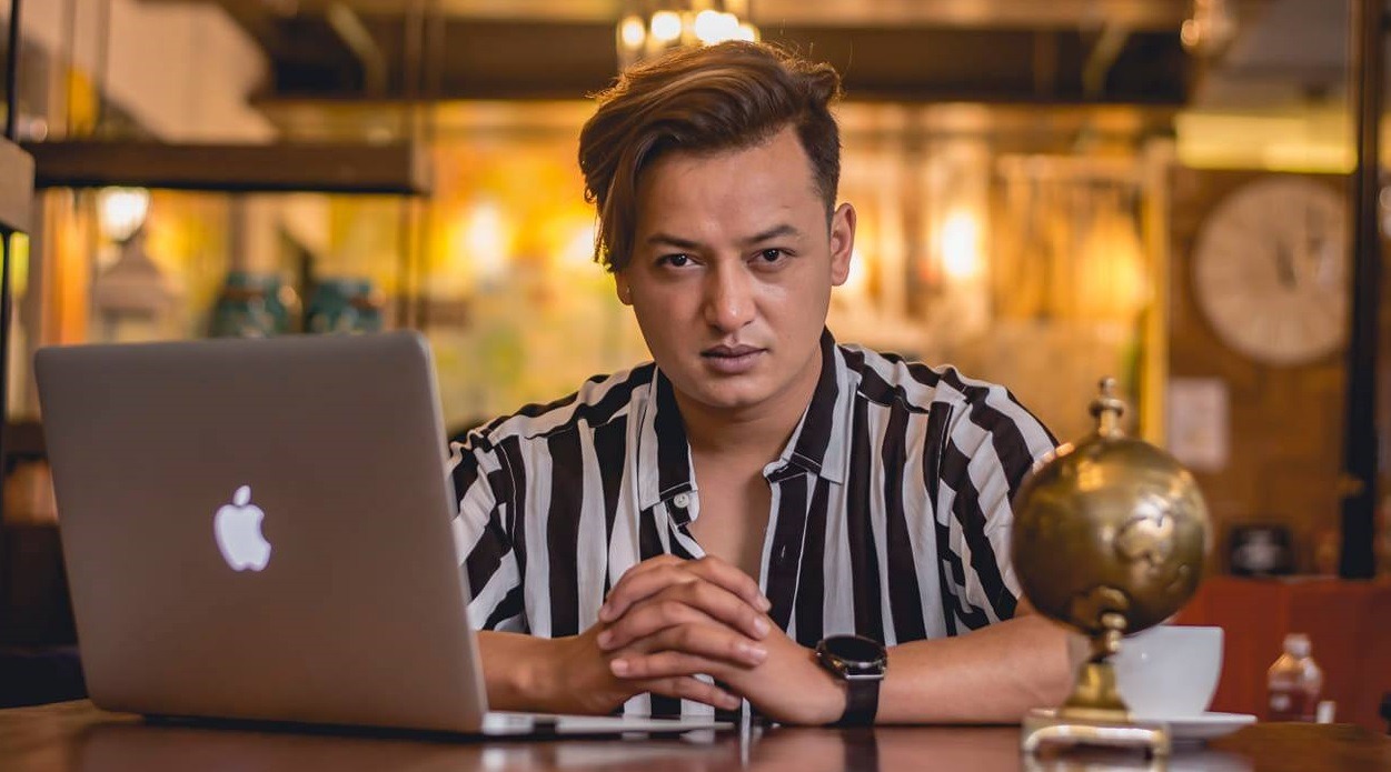 ‘महानायक’ विवादमा सलोनले माफी माग्दै भने–‘मैले वुझ्न सकिनँ’