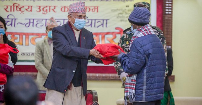 सडकमा भेटिएका दुई बङ्गलादेशी आज स्वदेश फिर्ता