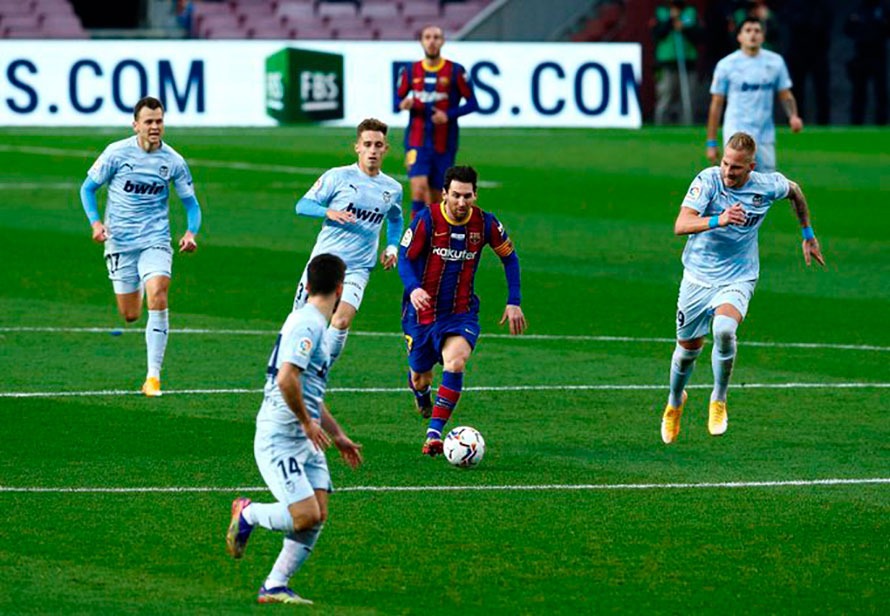 बार्सिलोना भ्यालेन्सियासँग बराबरीमा रोकियो