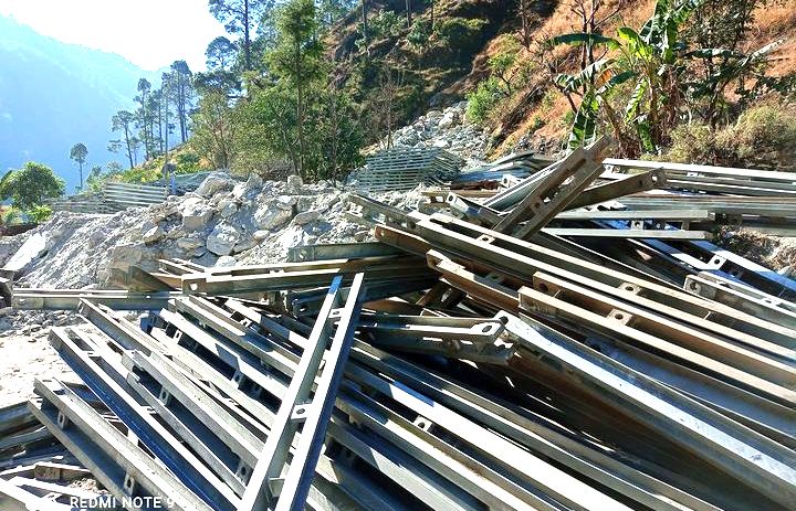 बुढीगंगा नदिको जडाङ्गामा बेलिवृज निर्माण कार्य सूरु