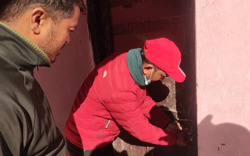 बझाङ पार्टी कार्यालयमा ओली समूहको ताला