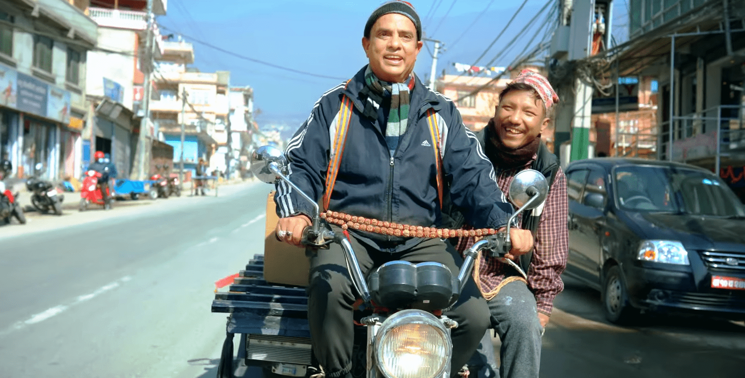 रिक्सा चालक बने हरिवंश