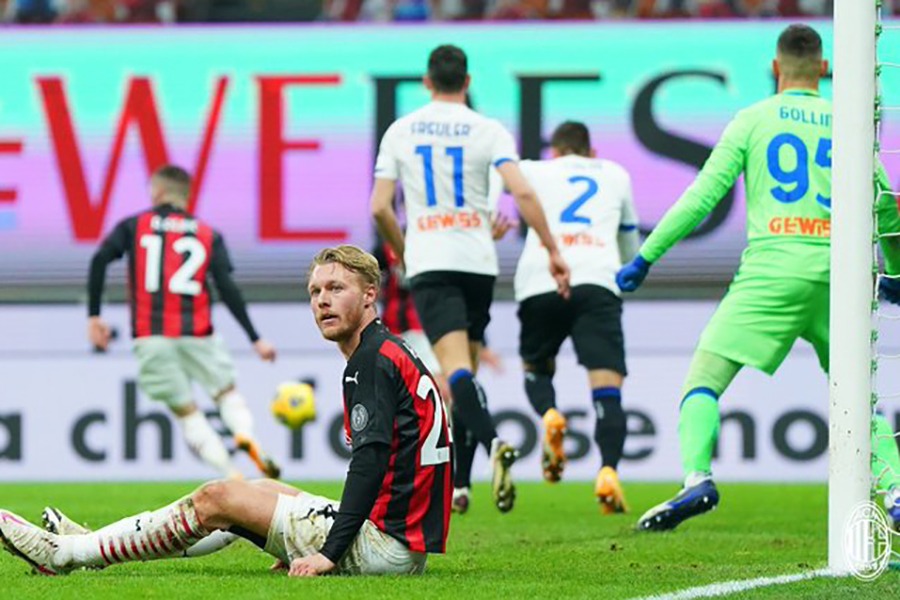 एटलान्टासँग लिग लिडर एसी मिलान पराजित, इन्टर रोकियो