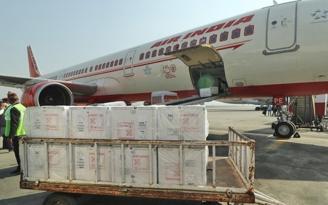 नेपालले किनेको १० लाख डोज कोरोना खोप काठमाडौं आइपुग्यो