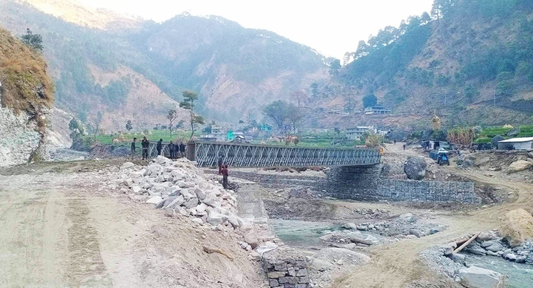 बुढीगंगा नदिमा बेलिवृज बन्याे, अब मार्तडीबाटै बस चल्ने